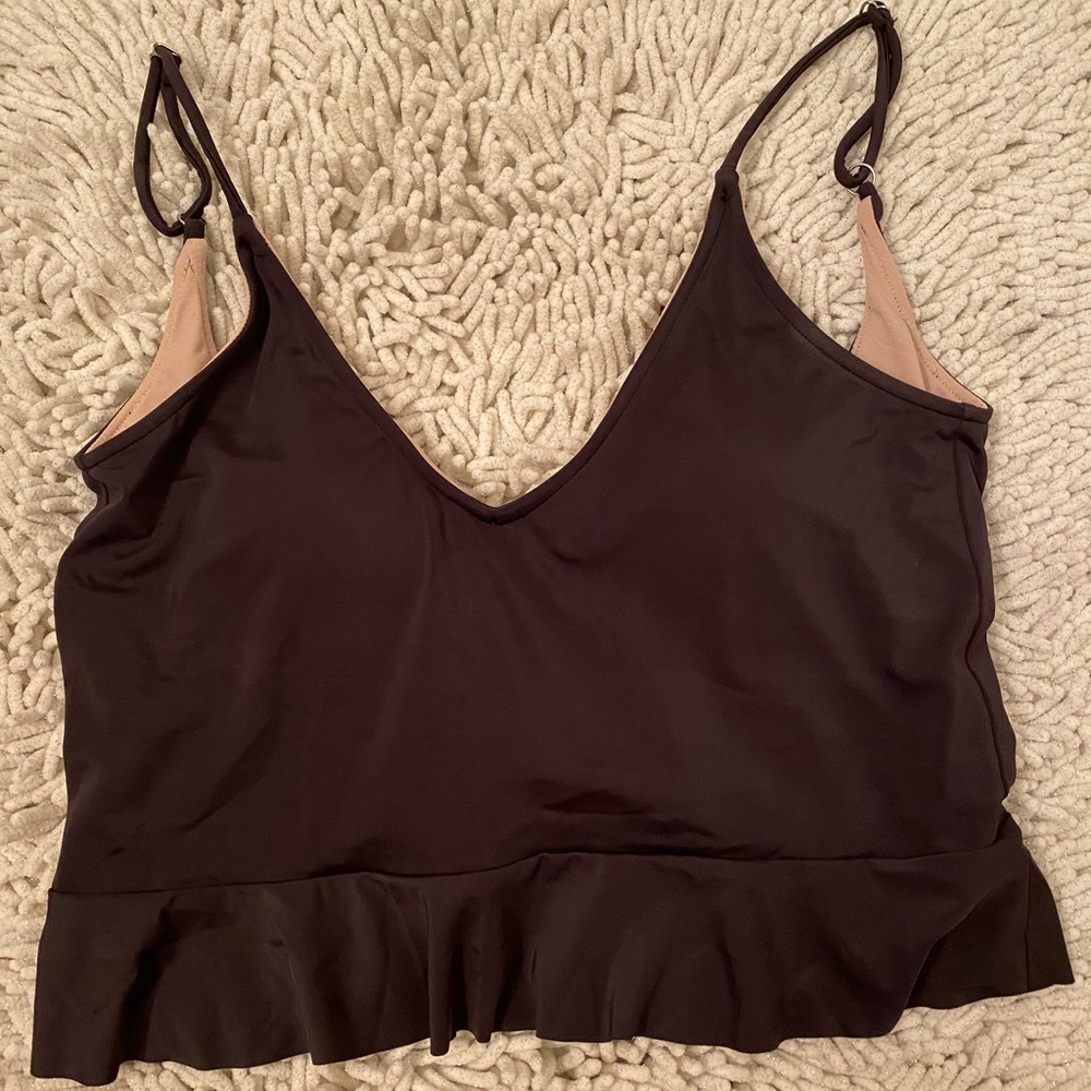 Nwot kortni jeane black scoop back top